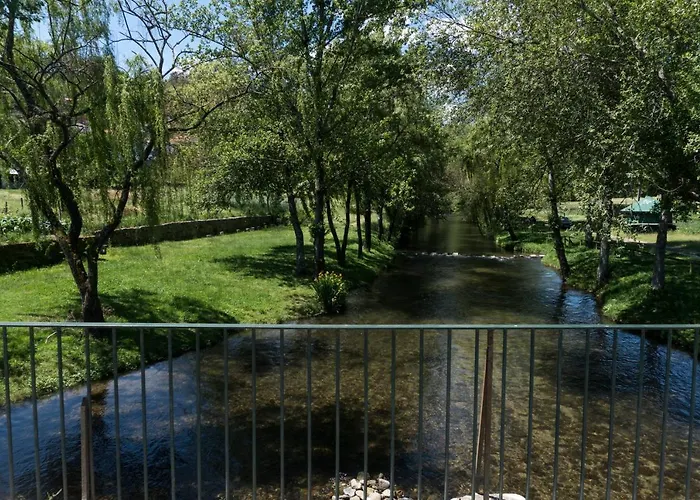 Casa Guarda Rios - *