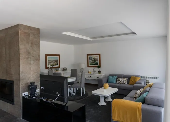 Casa Guarda Rios - *